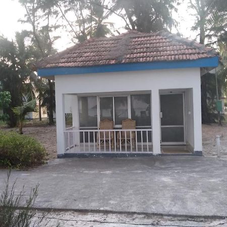 Kadmath Beach Resort Kadmath Island Exterior foto
